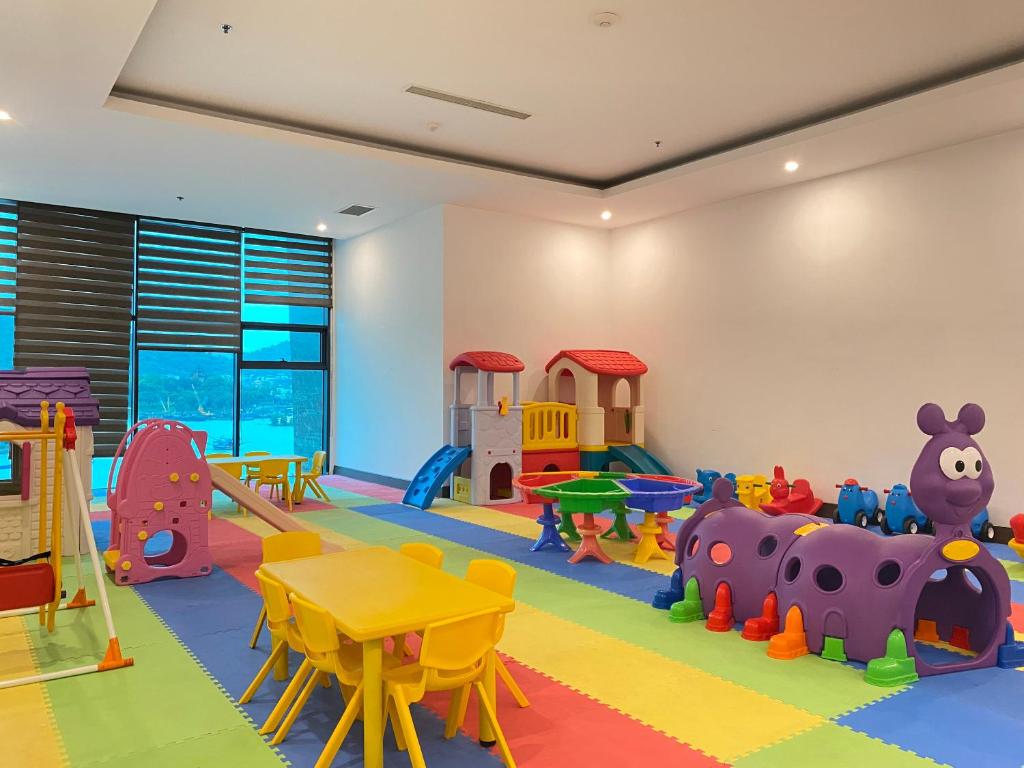Câu lạc bộ trẻ em tại Muong Thanh Luxury Khanh Hoa