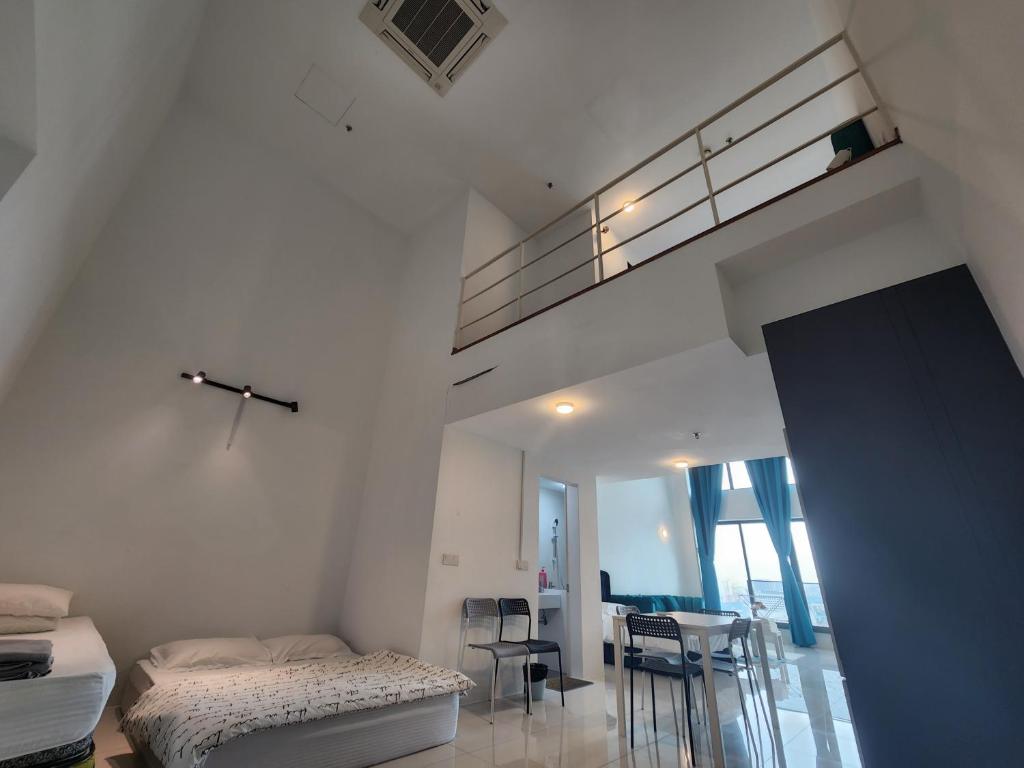 Sunrise Gurney Premium Executive City/Seafront suite - Penang - Duplex Studio