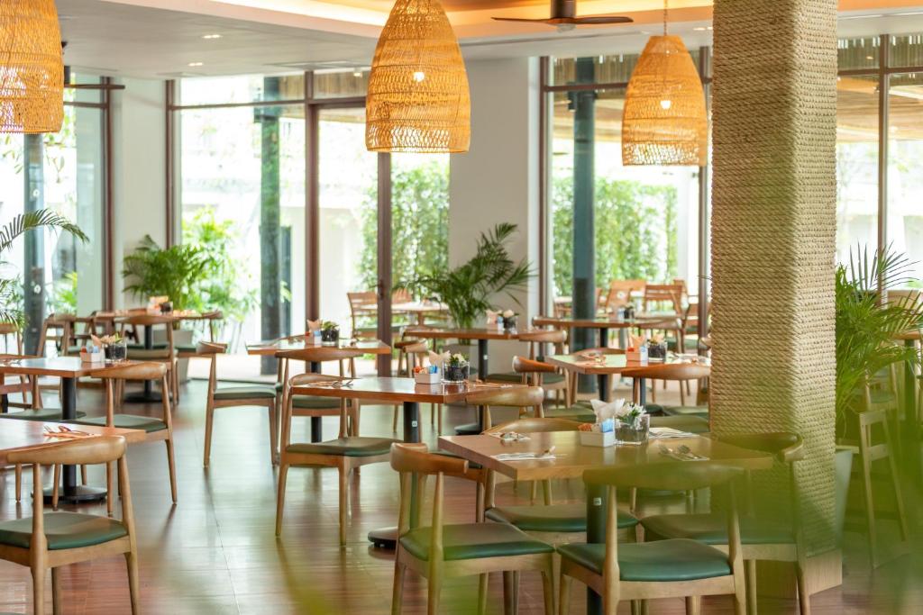 OUTRIGGER Khao Lak Beach Resort - 16