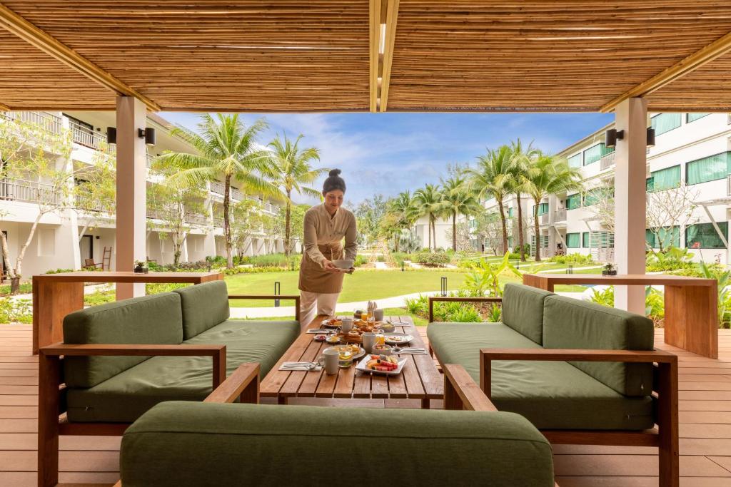 OUTRIGGER Khao Lak Beach Resort - 14