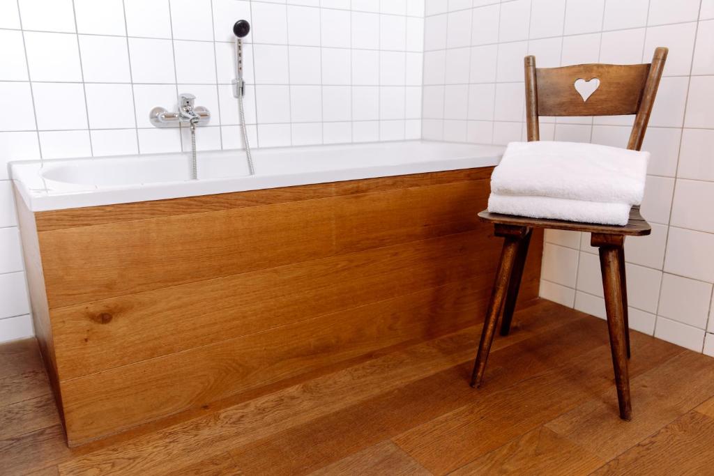Fotografie z fotogalerie ubytování Hirzinger - Gasthaus und Hotel v destinaci Riedering