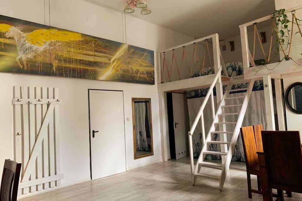 Fotografie z fotogalerie ubytování Amazing Art Loft / City Centrum/ Free Parking ve Varšavě