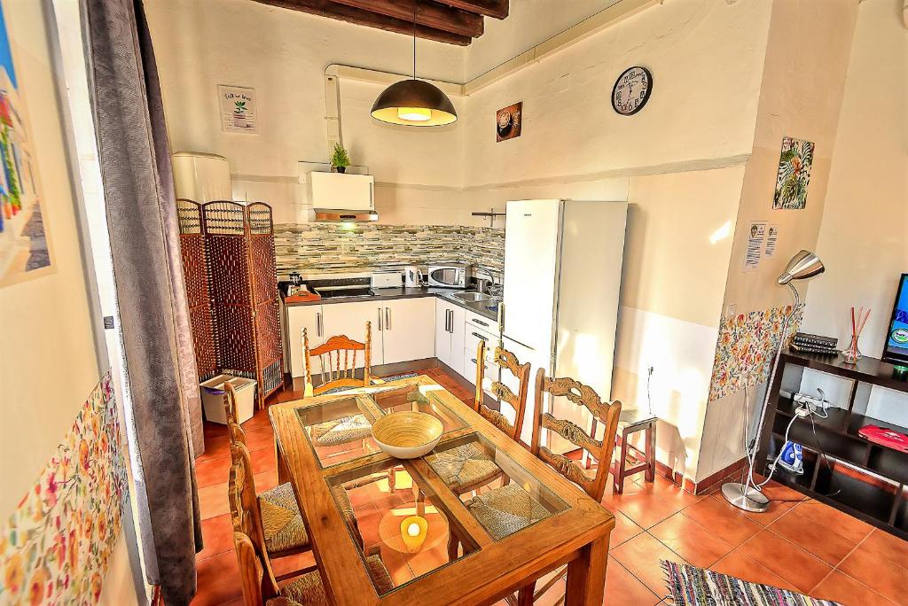A kitchen or kitchenette at Milagros Central Apartments
