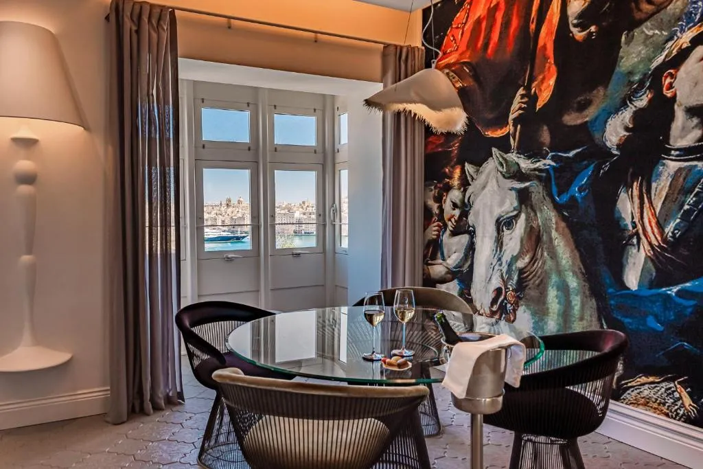 Hideaway Harbour View Suite (Annex)