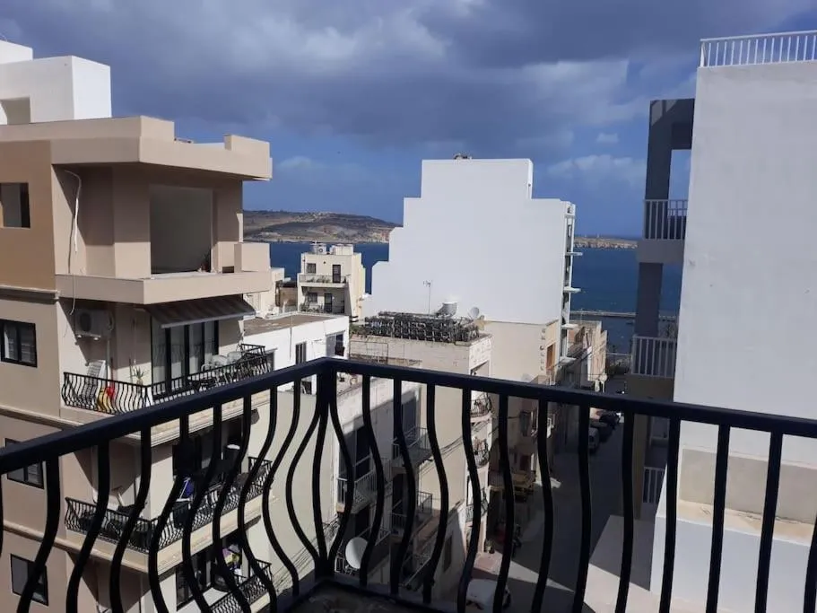 Corner view apartment