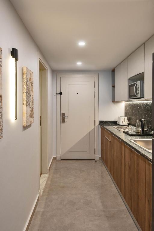 Parkside Boutique Serviced Apartments - 3