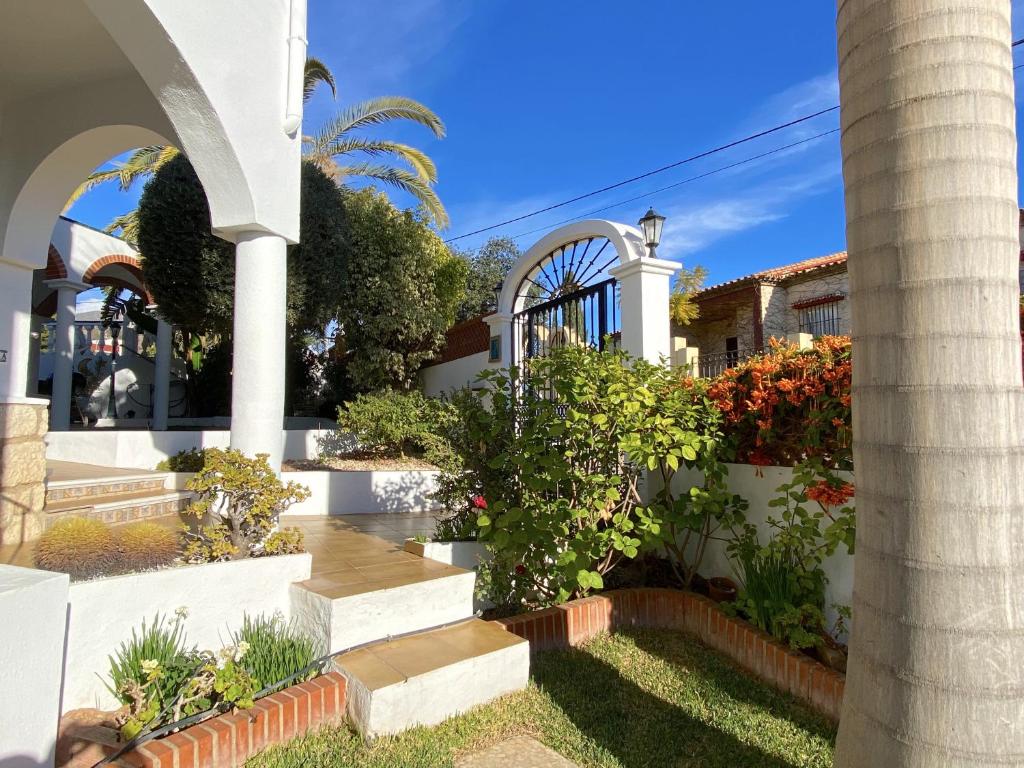Vonkajšia záhrada v ubytovaní Villa Sandra Al Fresco Apartment