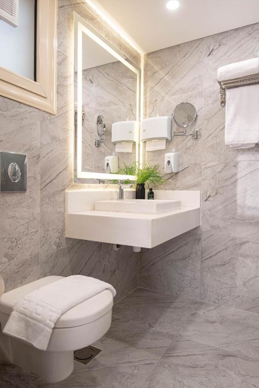 Parkside Boutique Serviced Apartments - 1