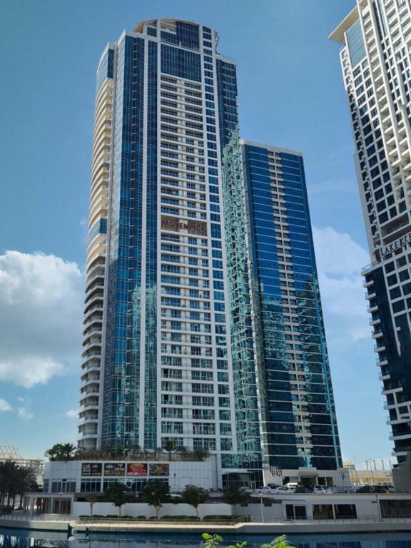 Fotografie z fotogalerie ubytování Cosmos Living Laguna MovenPick Near Dubai Marina v Dubaji