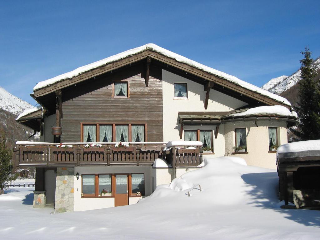 Chalet Sunstar v zimě