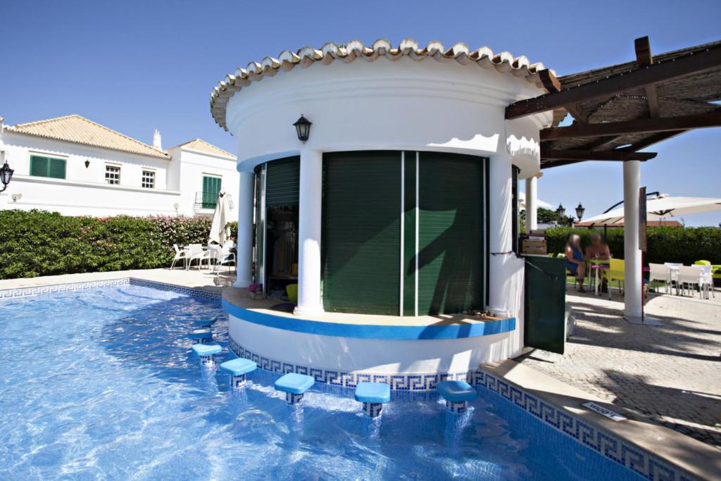 Cabanas Village