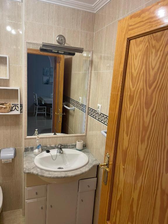 Koupelna v ubytování APARTAMENTO PALMERAL DEL MAR MENOR