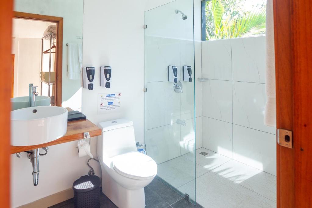 Koupelna v ubytování La Vela Boutique Hotel