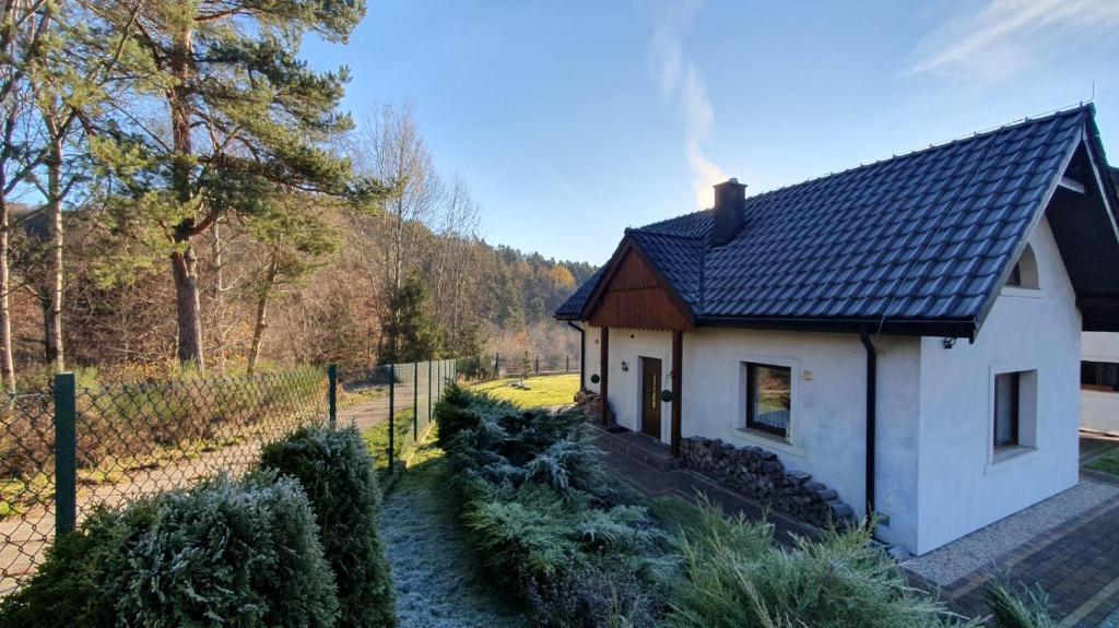 Domek na Cedrowej - Three-Bedroom House