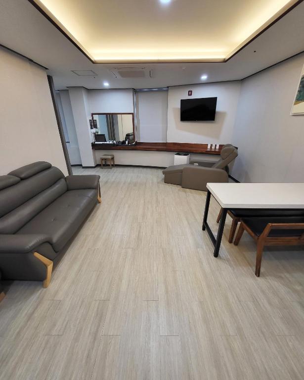 Hotel Gongjicheon - Suite Doble
