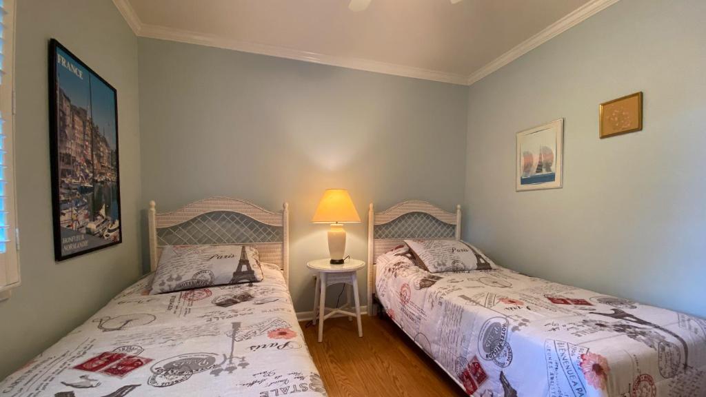 Postel nebo postele na pokoji v ubytování HOLLYBOURNE II home