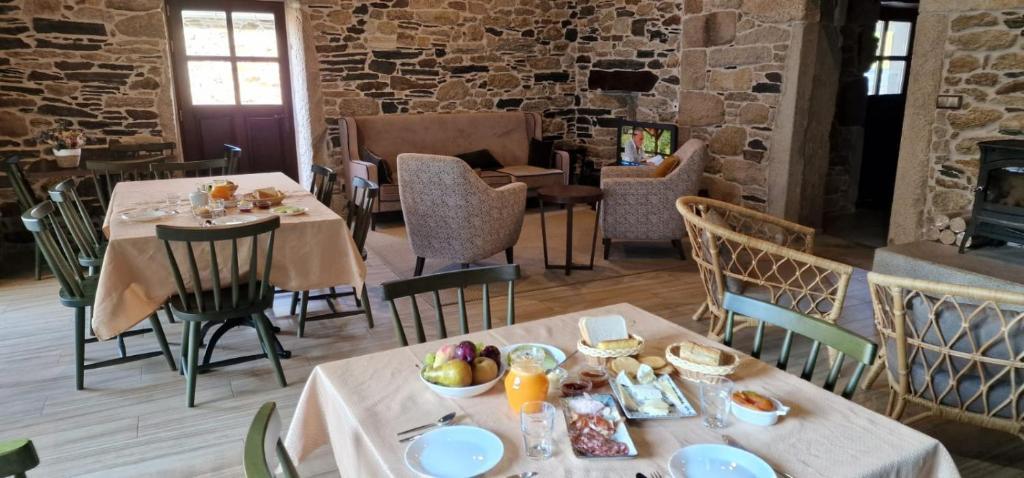 Habitaciones La Cuevona de Guitiriz,Parga, en el camino norte Lugo - 13