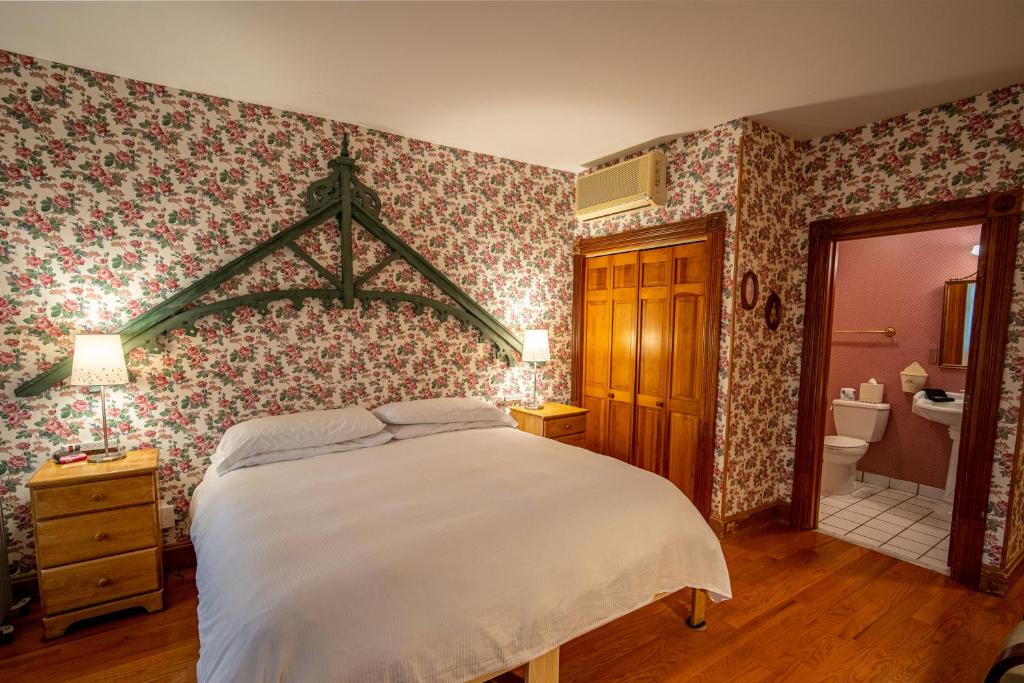 Postel nebo postele na pokoji v ubytování Albergo Allegria Hotel & Breakfast Restaurant
