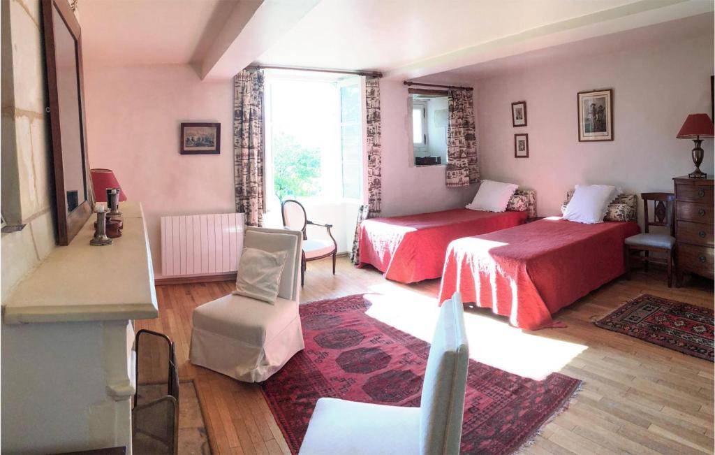 Posteľ alebo postele v izbe v ubytovaní Nice Home In Conflans Sur Anille