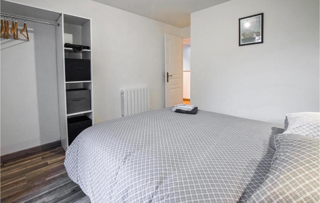Posteľ alebo postele v izbe v ubytovaní 3 Bedroom Gorgeous Home In Clitourps