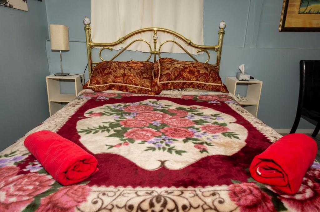 Postel nebo postele na pokoji v ubytování Guest Suite - Private Retreat - J-1