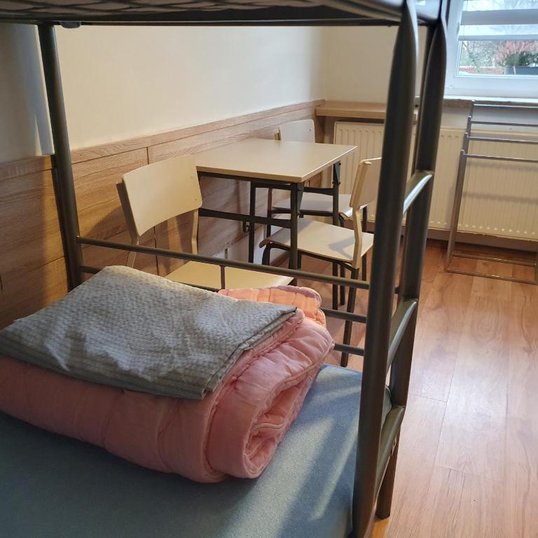 Noclegi Silesia ASTER - Chambre Triple Avec Salle De Bains Commune