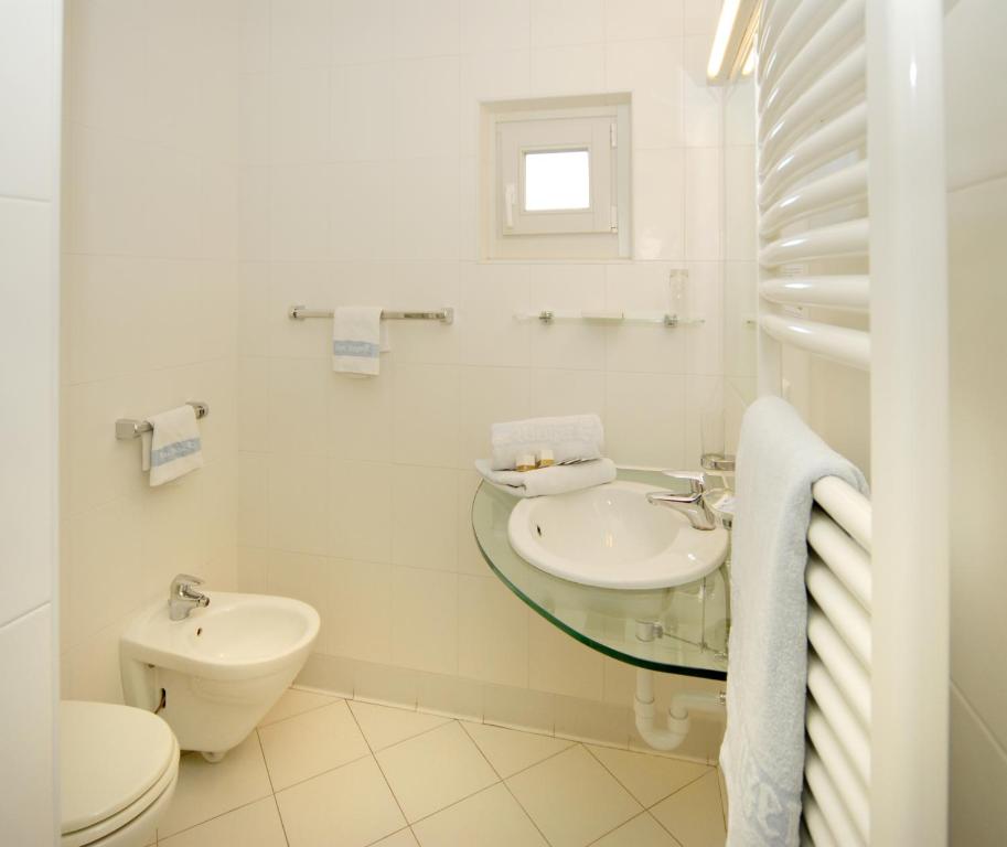 Koupelna v ubytování Hotel Rose Wenzer