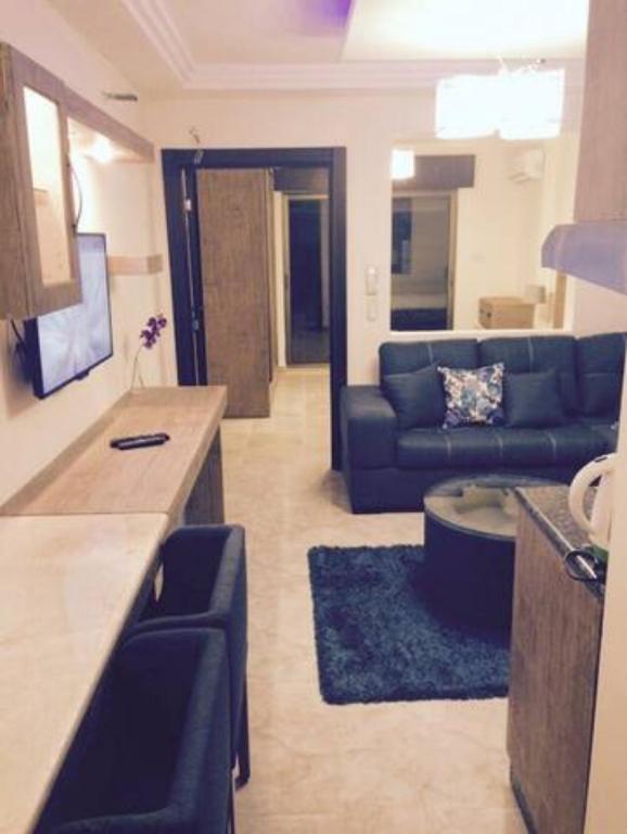 Royal Luxury Apartments & Studios - Apartamento Con Vista Al Jardín