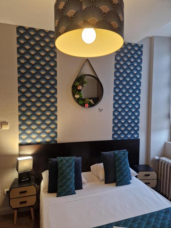 Hotel Saint François Précigné Soirée étape sur demande Proche Sablé-sur-Sarthe - Habitación Doble Estándar
