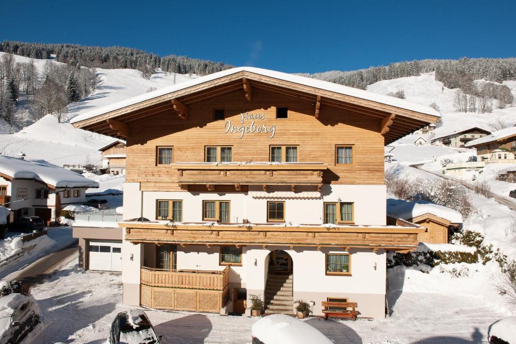 Nespecifikovaný výhled na hory nebo výhled na hory při pohledu z bed and breakfast