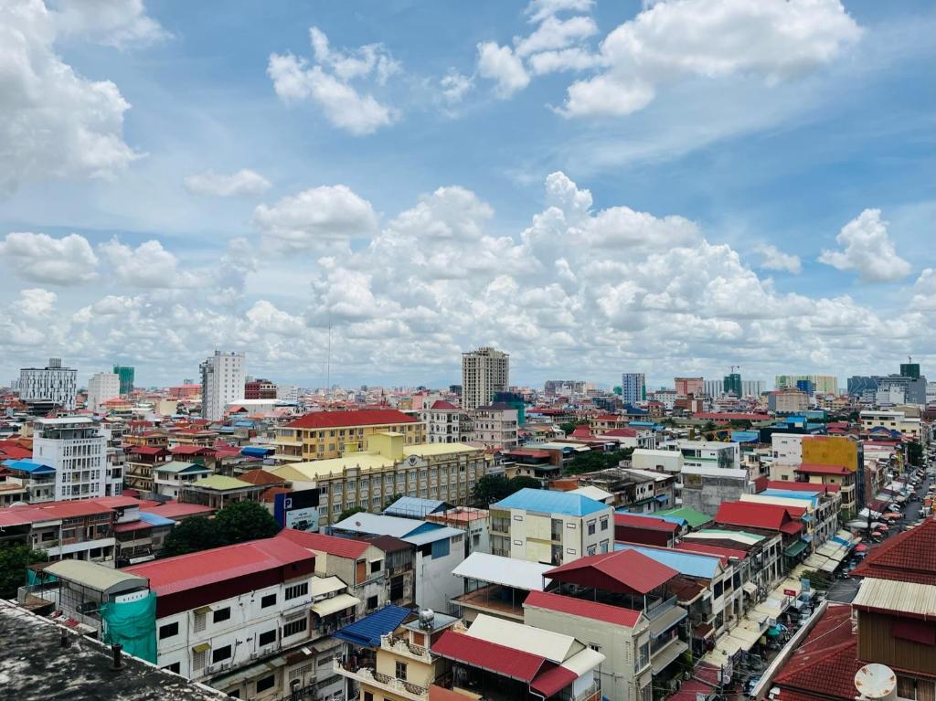 Nespecifikovaný výhled na destinaci Phnompenh nebo výhled na město při pohledu z hotelu