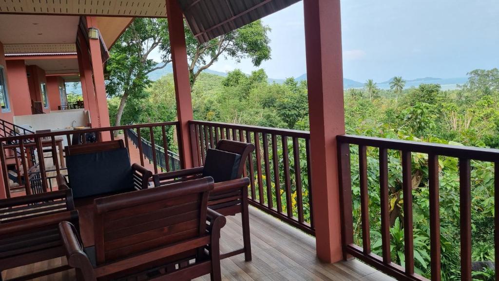 Balkón nebo terasa v ubytování PawPaw Resort