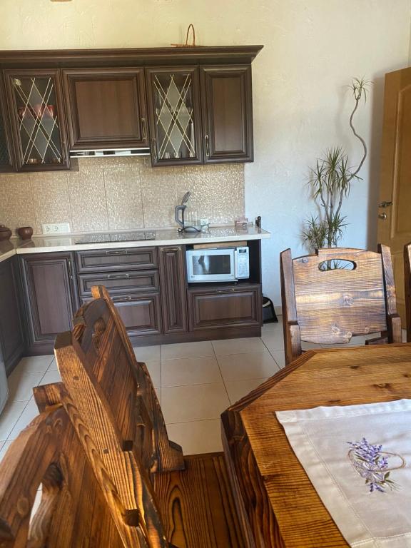 Kuchyň nebo kuchyňský kout v ubytování VIP House