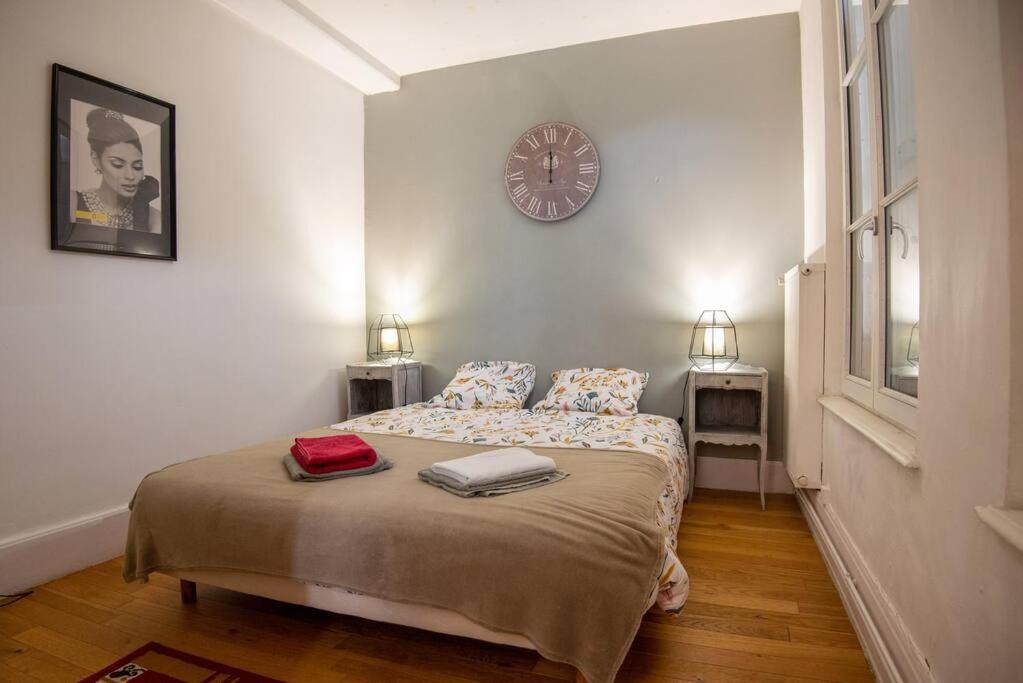 LA BELLE PIERRE - Appartement de charme très calme en Cœur de Ville - Appartamento Con Una Camera Da Letto