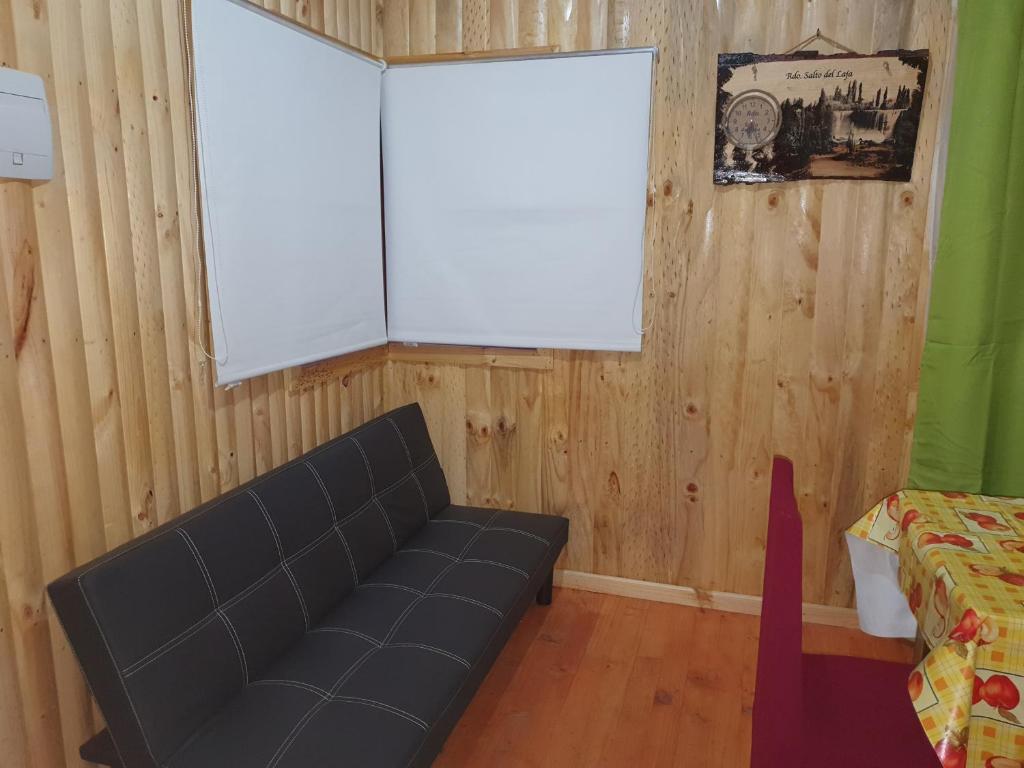 Posezení v ubytování Cabañas Los Castaños Chovellén