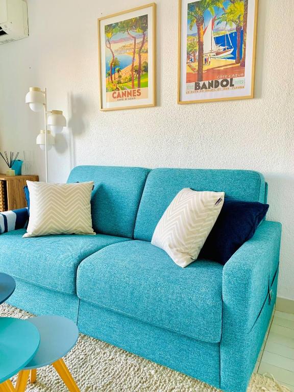 Posedenie v ubytovaní Superbe 2 pièces - 4 couchages - Clim - Parking - Piscine résidence