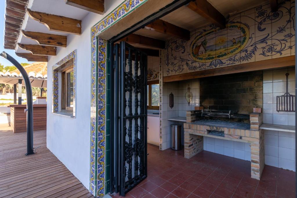 Villa Huerta 1 Manises, lujo, piscina, jacuzzi, Manises ...