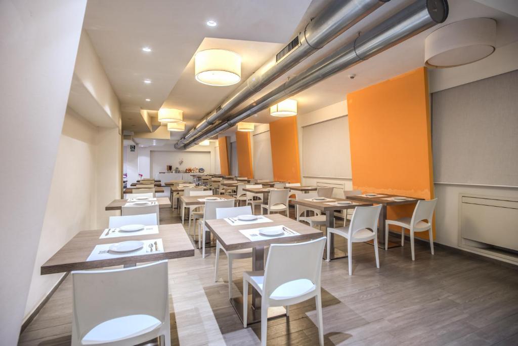 Restauracja lub miejsce do jedzenia w obiekcie Casa per Ferie Ravasco San Pietro