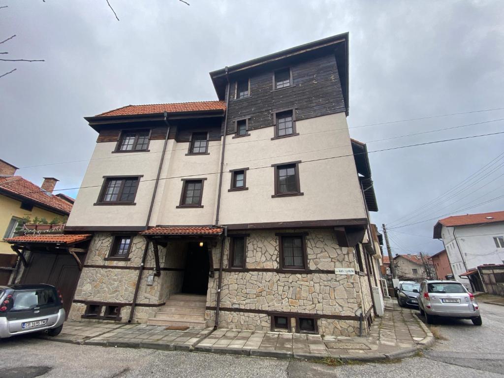 The building in which the holiday home is located