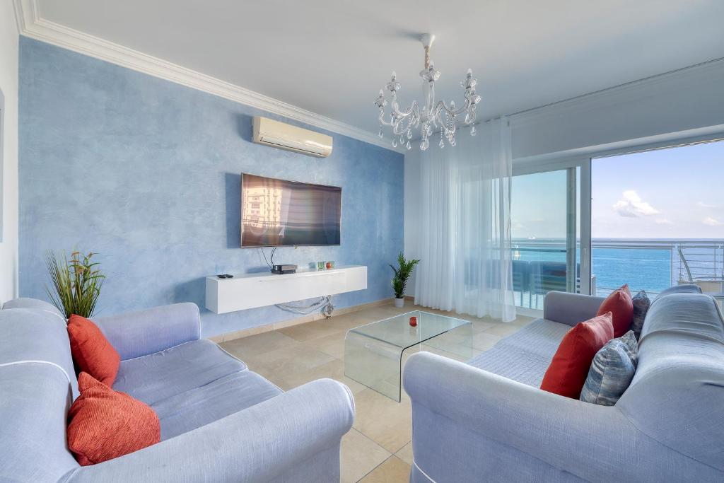 Seafront Apartment Sliema - Three Bedroom Seafront Apartment