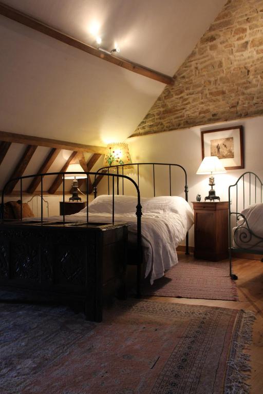 Préméhan - Double Room With Private Bathroom