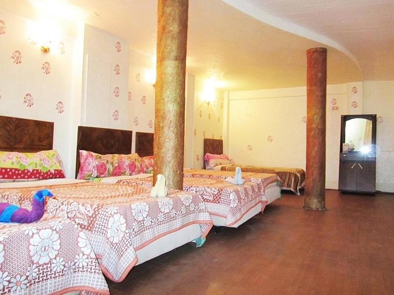 Postel nebo postele na pokoji v ubytování Cairo Moon Hostel