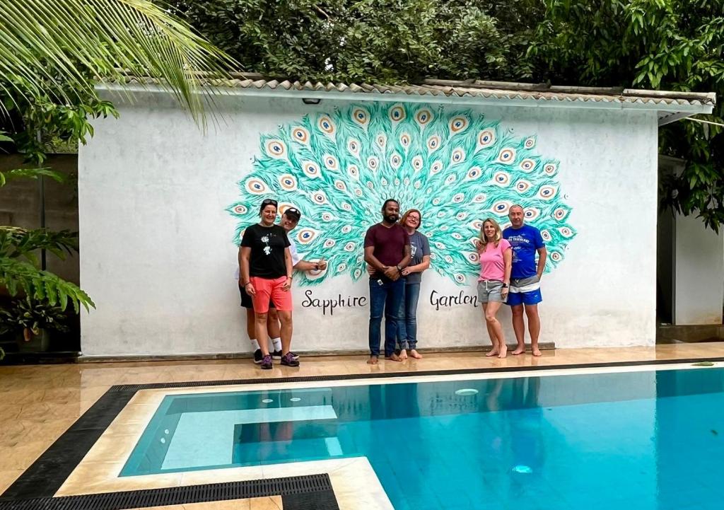 Bazén v ubytování Sapphire Garden Hotel nebo v jeho okolí