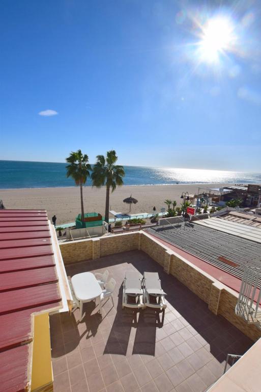 CARIHUELA 1ª LÍNEA DE PLAYA, Torremolinos – Updated 2023 Prices