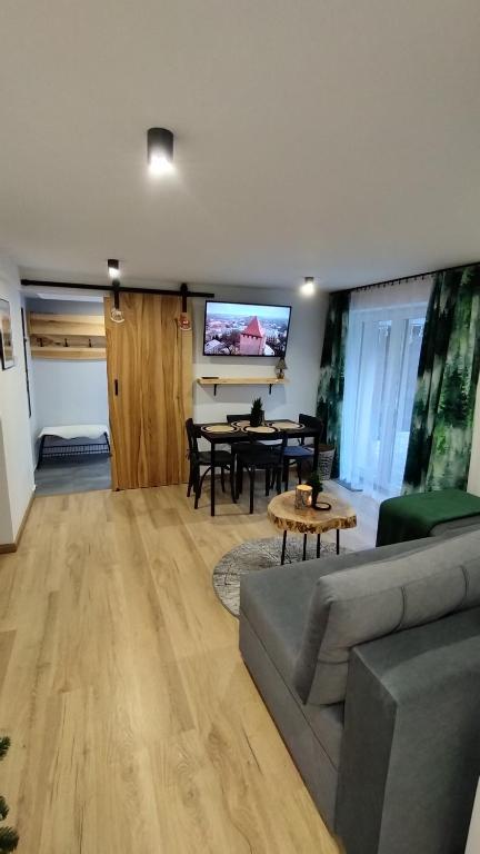 ROZETA SZCZYRK apartament przy Gondoli z sauną , jacuzzy, ogrodem i tarasem - dawniej U GAZDY - One-Bedroom Apartment