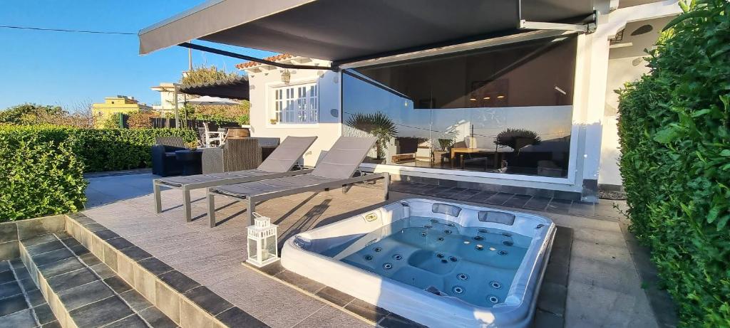 Hồ bơi trong/gần Finca Sofia, vistas al Teide y al mar