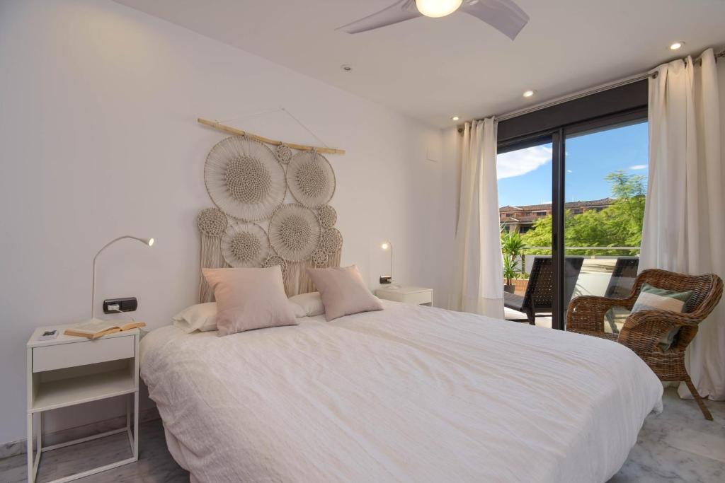 Nuevo, gran terraza con jacuzzi privado y piscina, Platja de ...