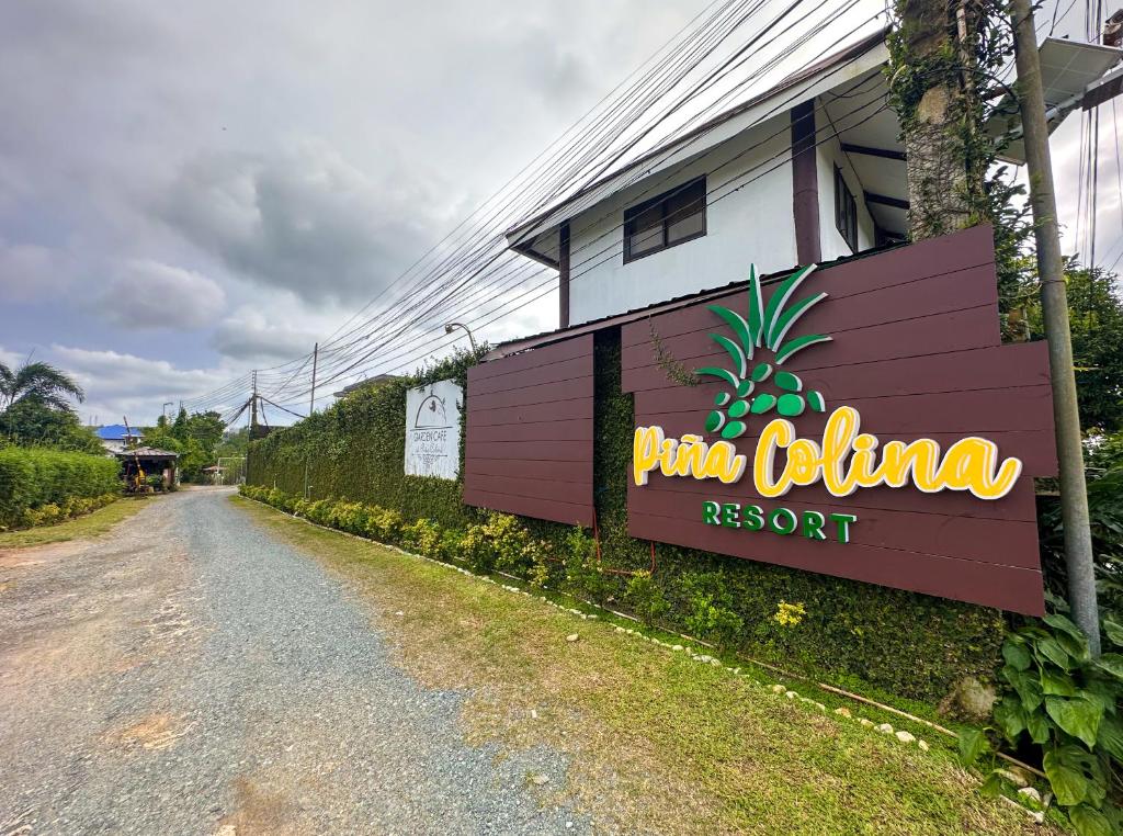 Certifikát, hodnocení, plakát nebo jiný dokument vystavený v ubytování Piña Colina Resort