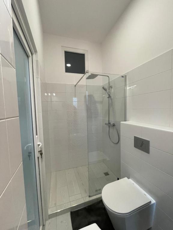 Fullmoon Luxury Apartment - One-Bedroom Apartment