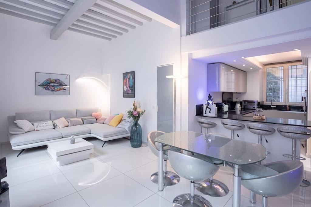 Large Duplex - Air Conditioning & Parking - Walk To The Beach ! - Le Saint Henry